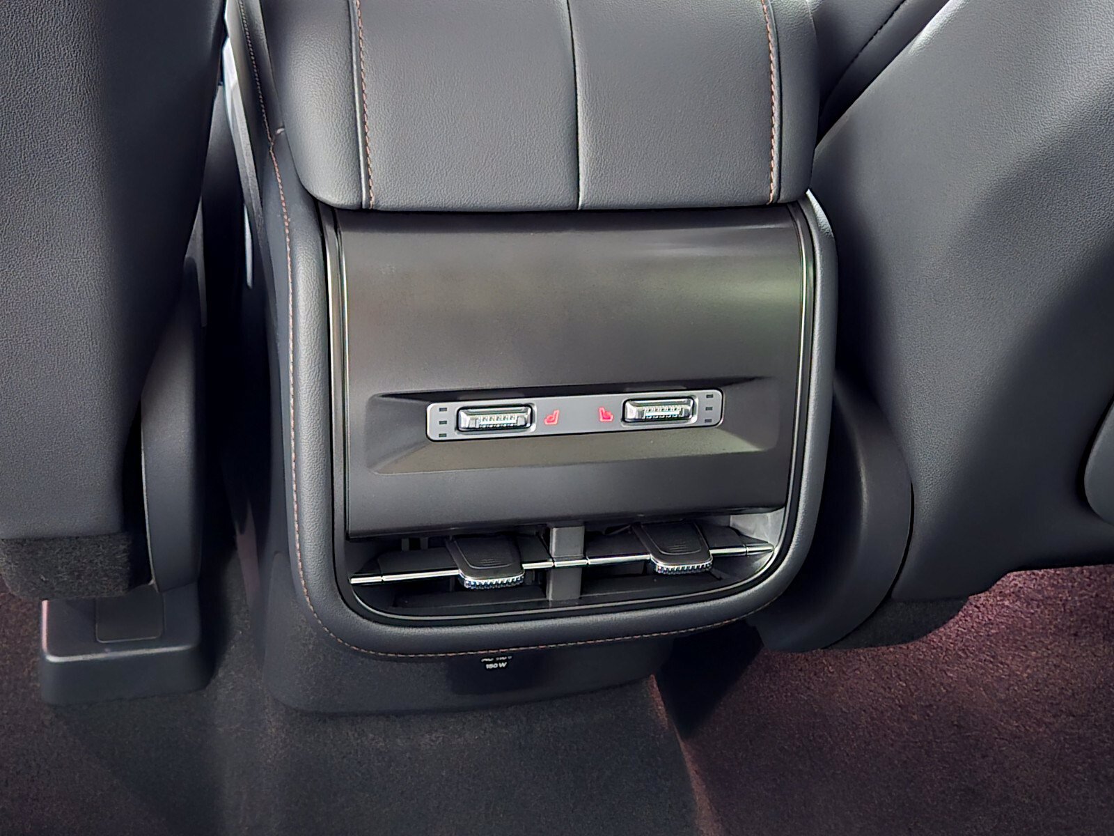 New 2026 Lincoln Nautilus Reserve AWD/4WD image 17
