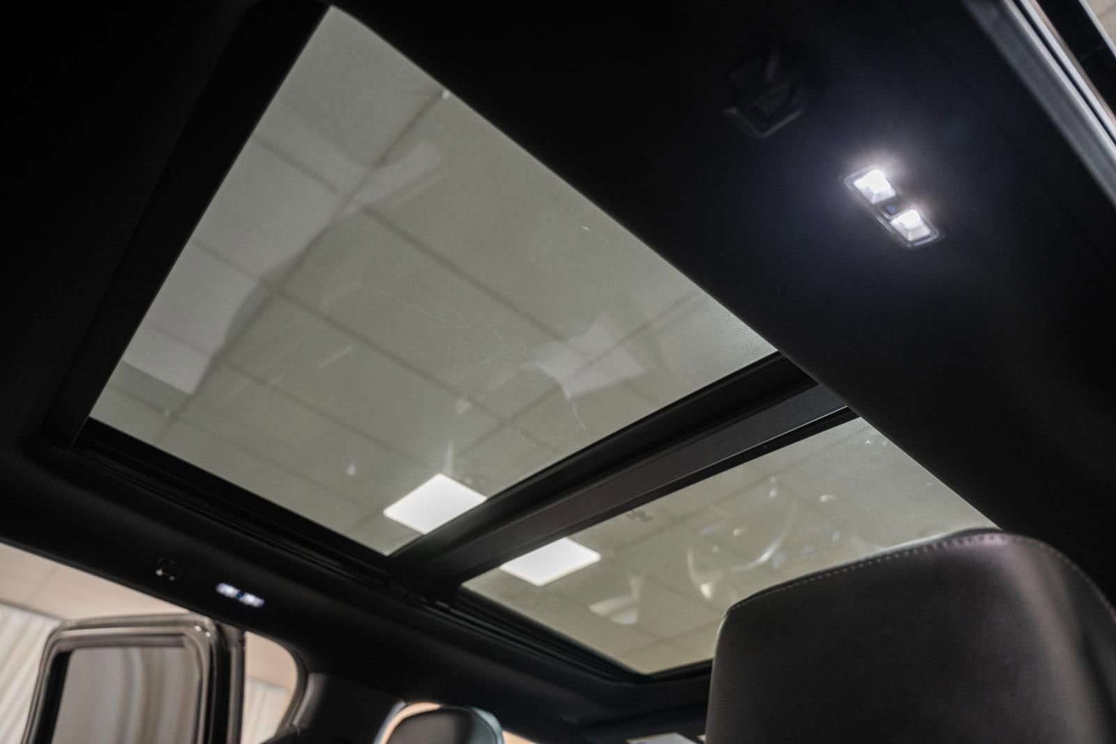 Certified 2023 Ford F150 Lariat w/ Equipment Group 502A High image 37