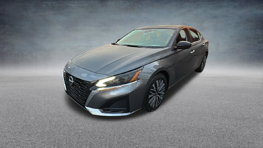 Used 2025 Nissan Altima 2.5 SV FWD image 5