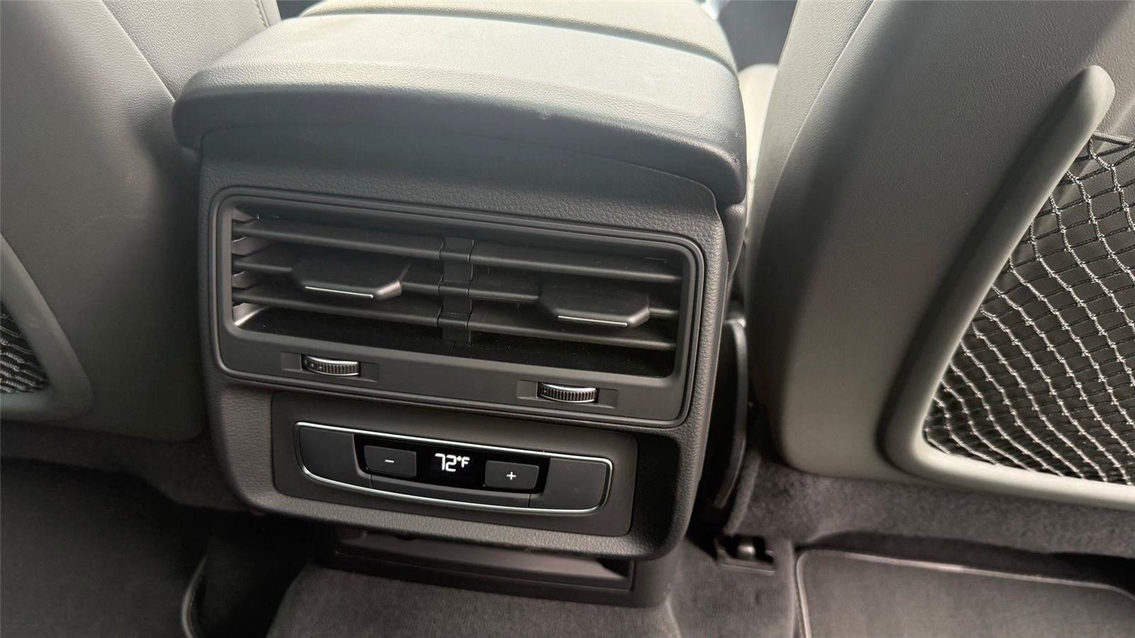 Used 2025 Audi Q7 3.0T Premium Plus AWD/4WD image 32