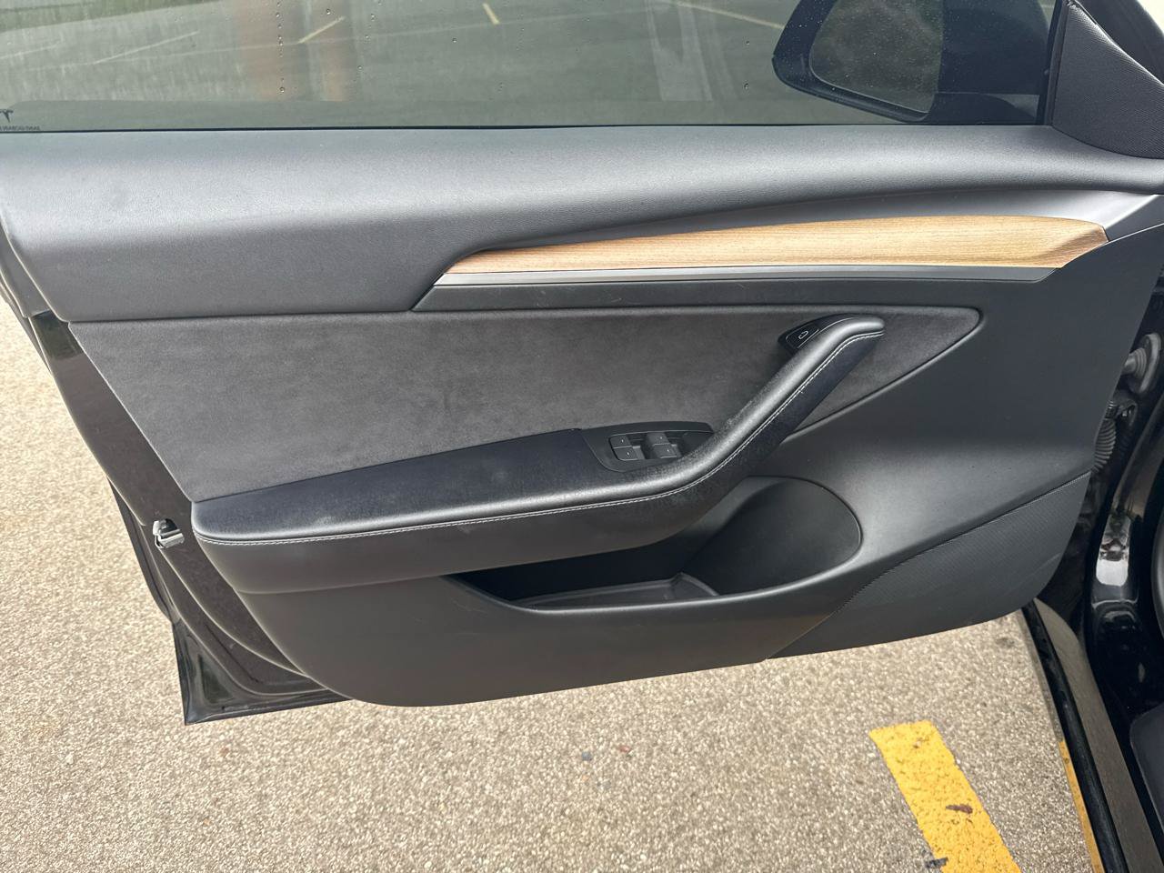 Used 2022 Tesla Model 3 Long Range AWD/4WD image 9