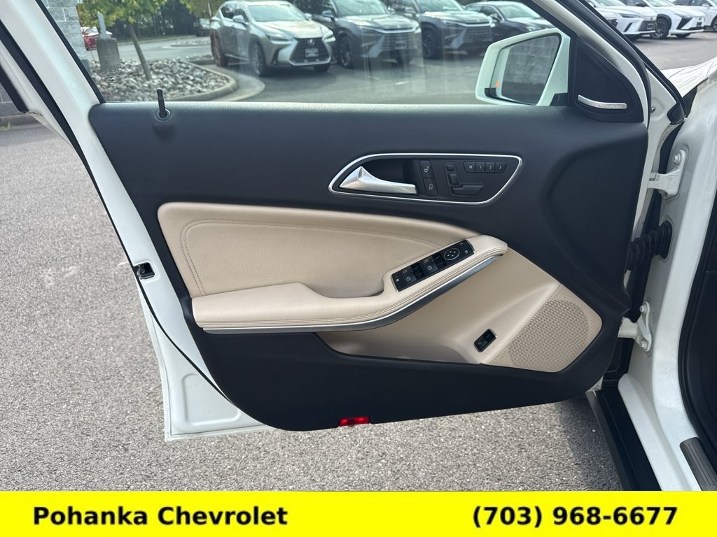 Used 2017 Mercedes-Benz GLA 250 4MATIC image 21
