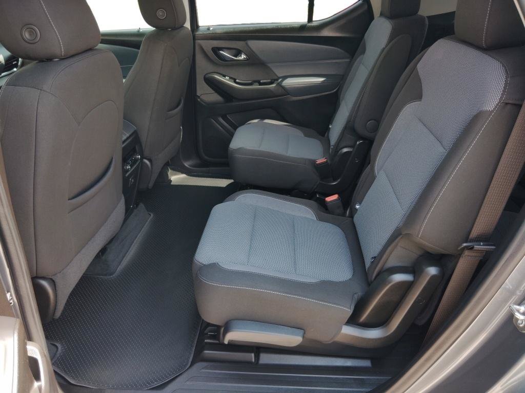 Used 2021 Chevrolet Traverse LT w/ LPO, Cargo Package AWD/4WD image 26