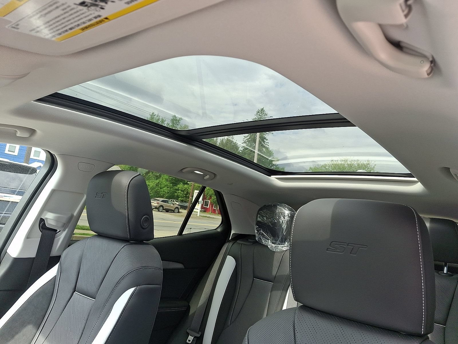 New 2026 Buick Envision Sport Touring AWD/4WD image 14