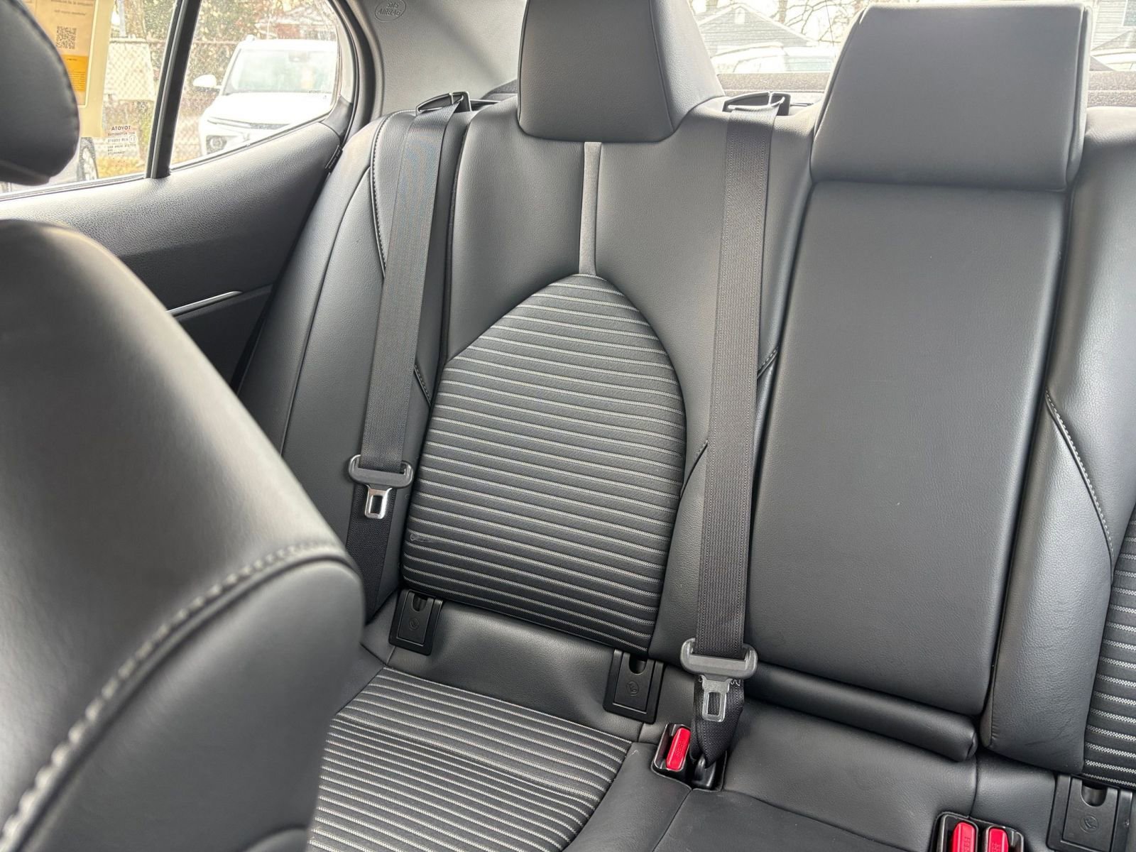 Used 2024 Toyota Camry SE image 38