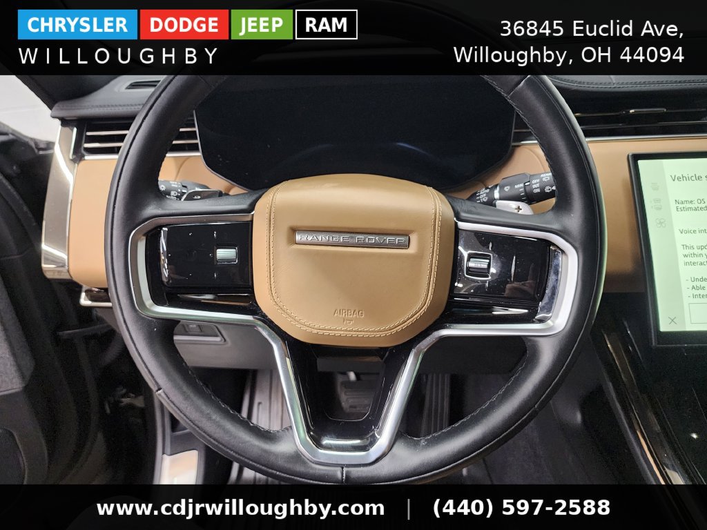 Used 2025 Land Rover Range Rover Sport SE AWD/4WD image 16
