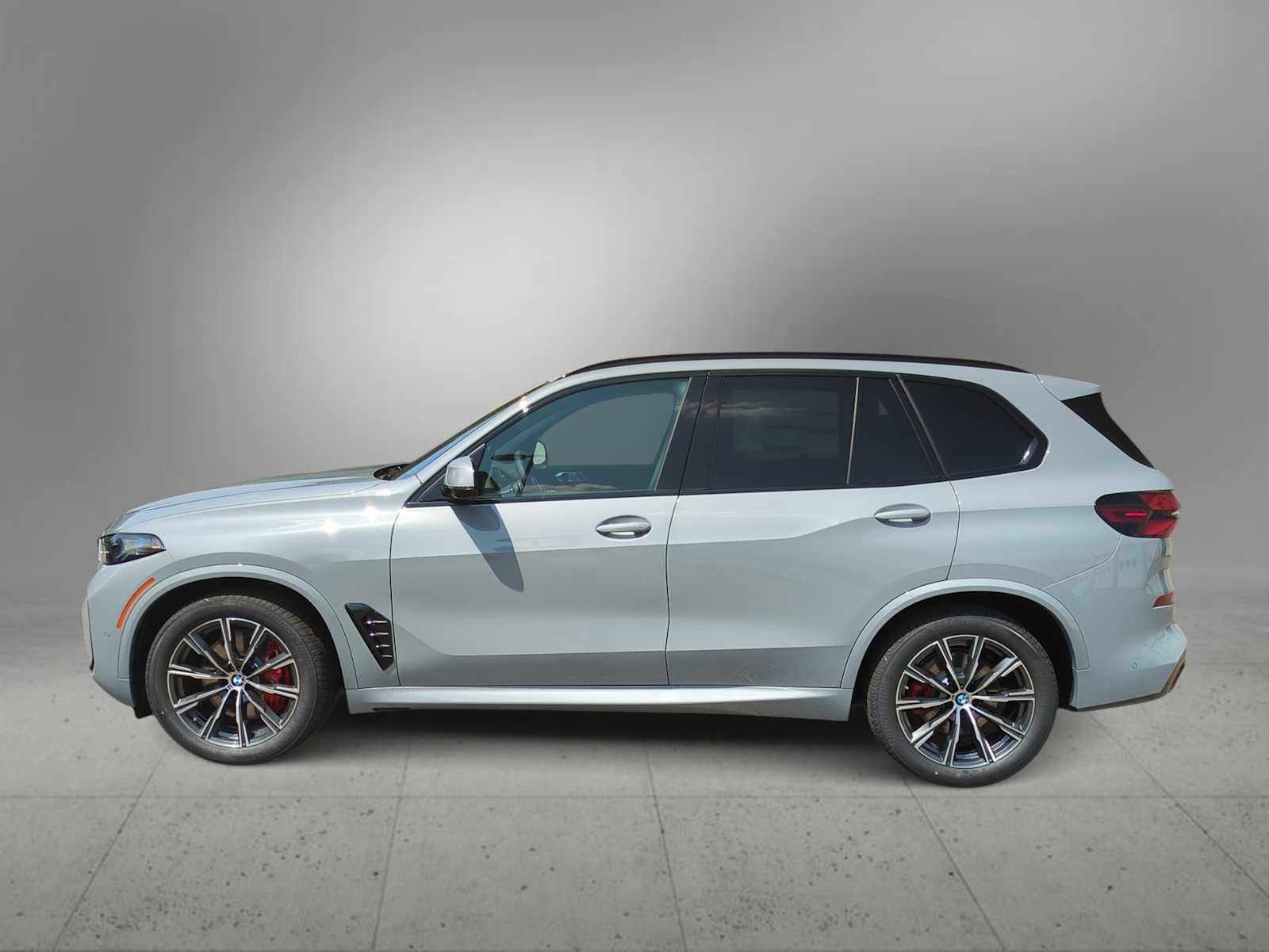 New 2026 BMW X5 xDrive40i w/ M Sport Package image 5