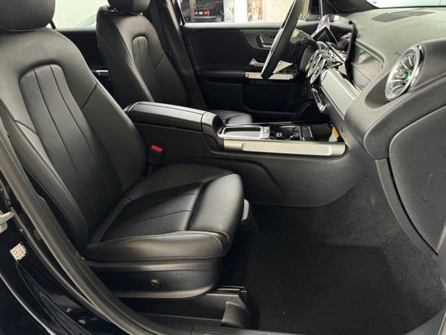 Certified 2025 Mercedes-Benz GLB 250 image 14