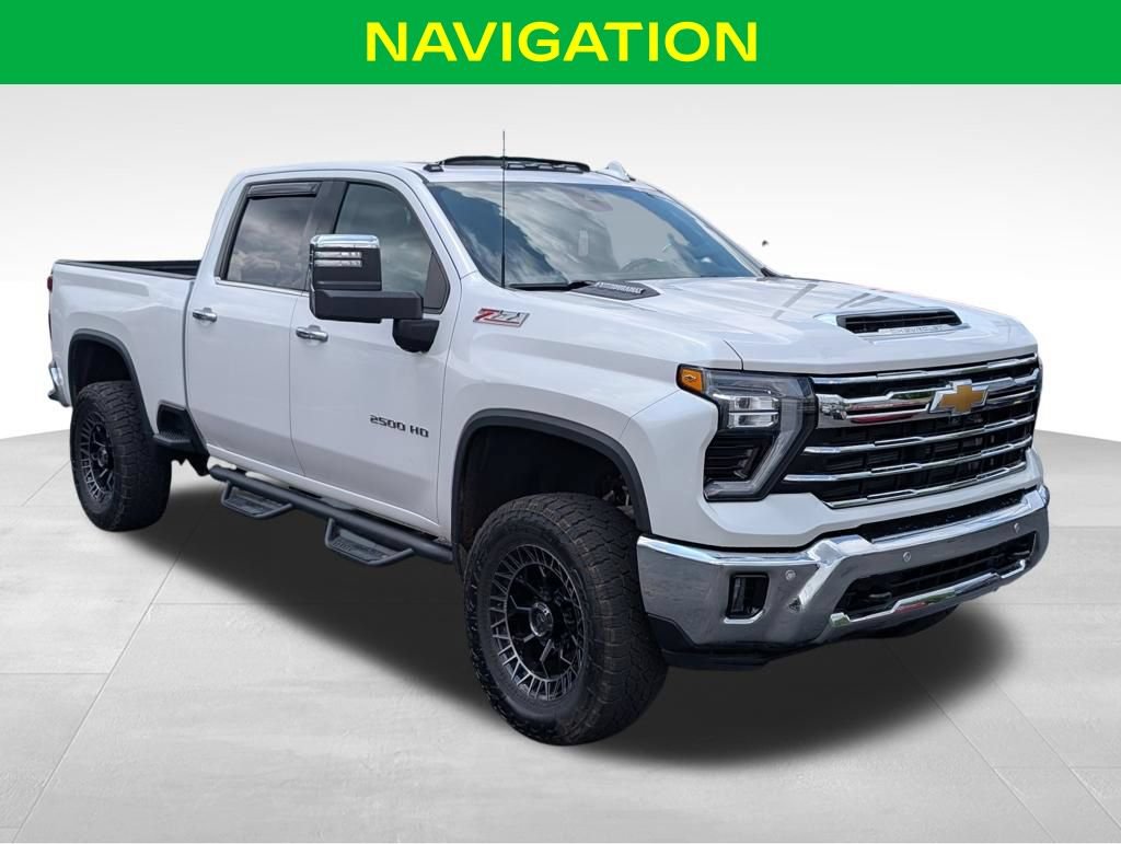 Used 2024 Chevrolet Silverado 2500 LTZ w/ LTZ Convenience Package AWD/4WD image 4