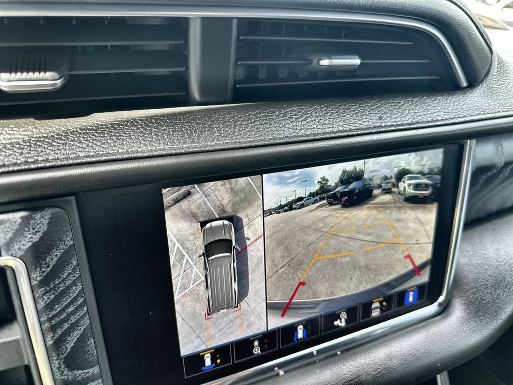 Used 2023 GMC Yukon XL Denali RWD image 29
