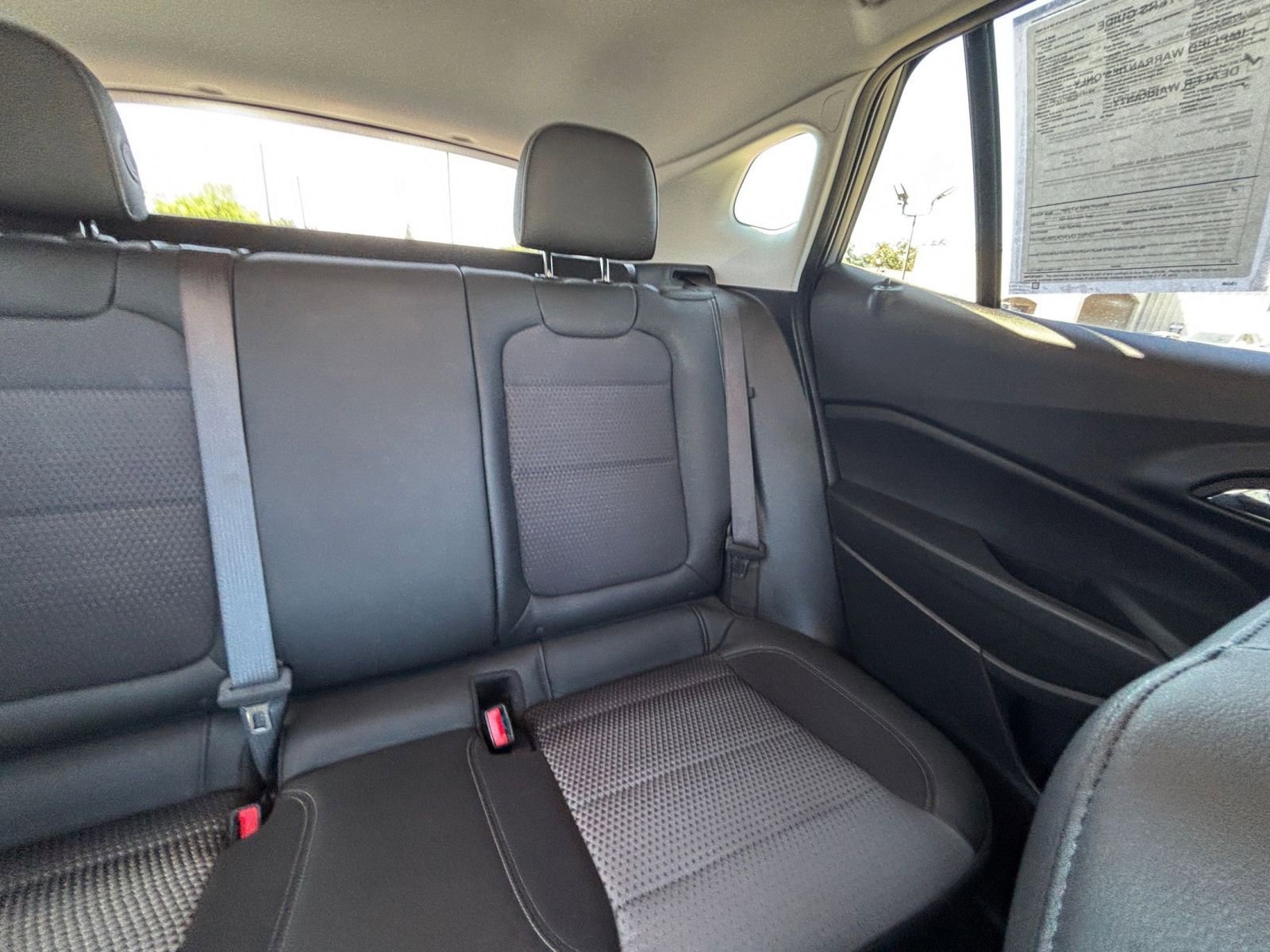 Used 2025 Chevrolet Trax LT FWD image 33