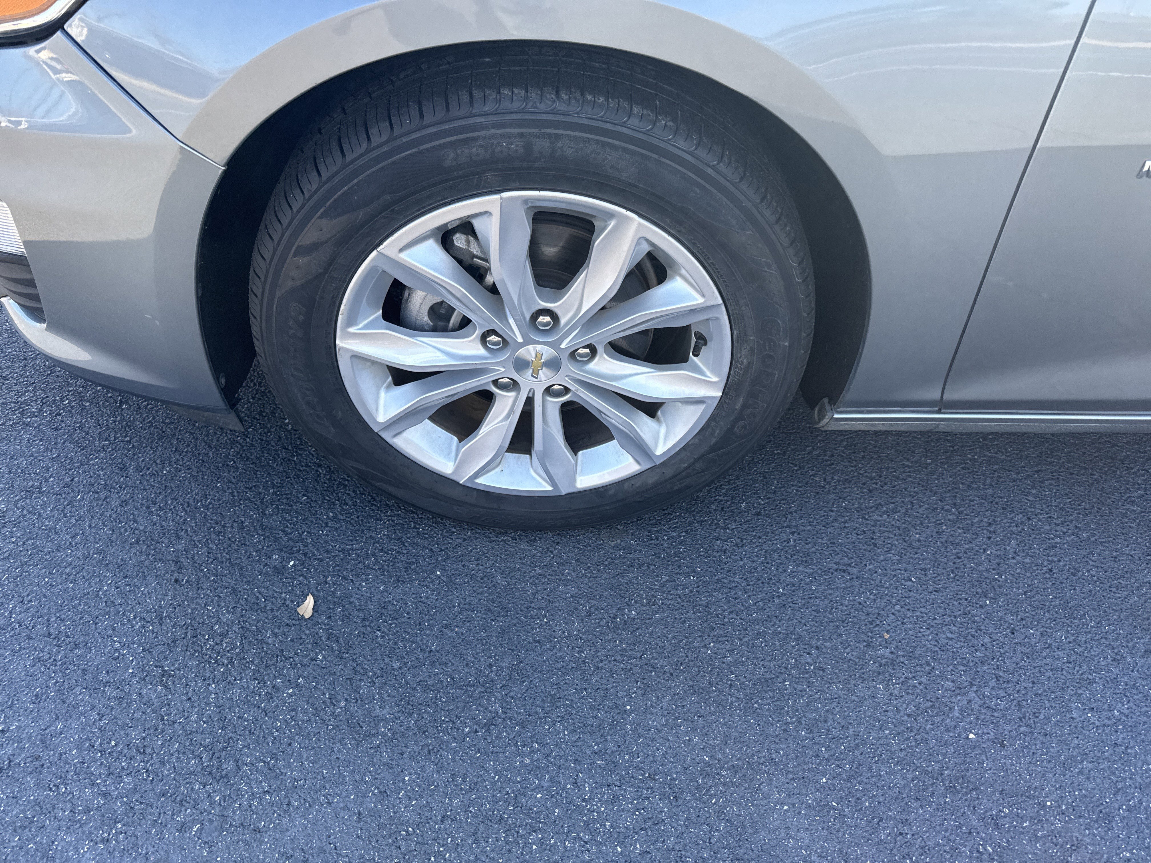 Used 2024 Chevrolet Malibu LT image 9