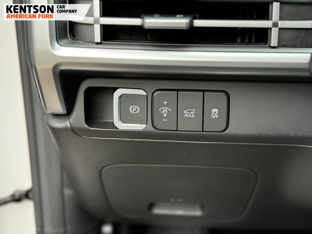 Used 2025 Hyundai Santa Fe SEL image 21