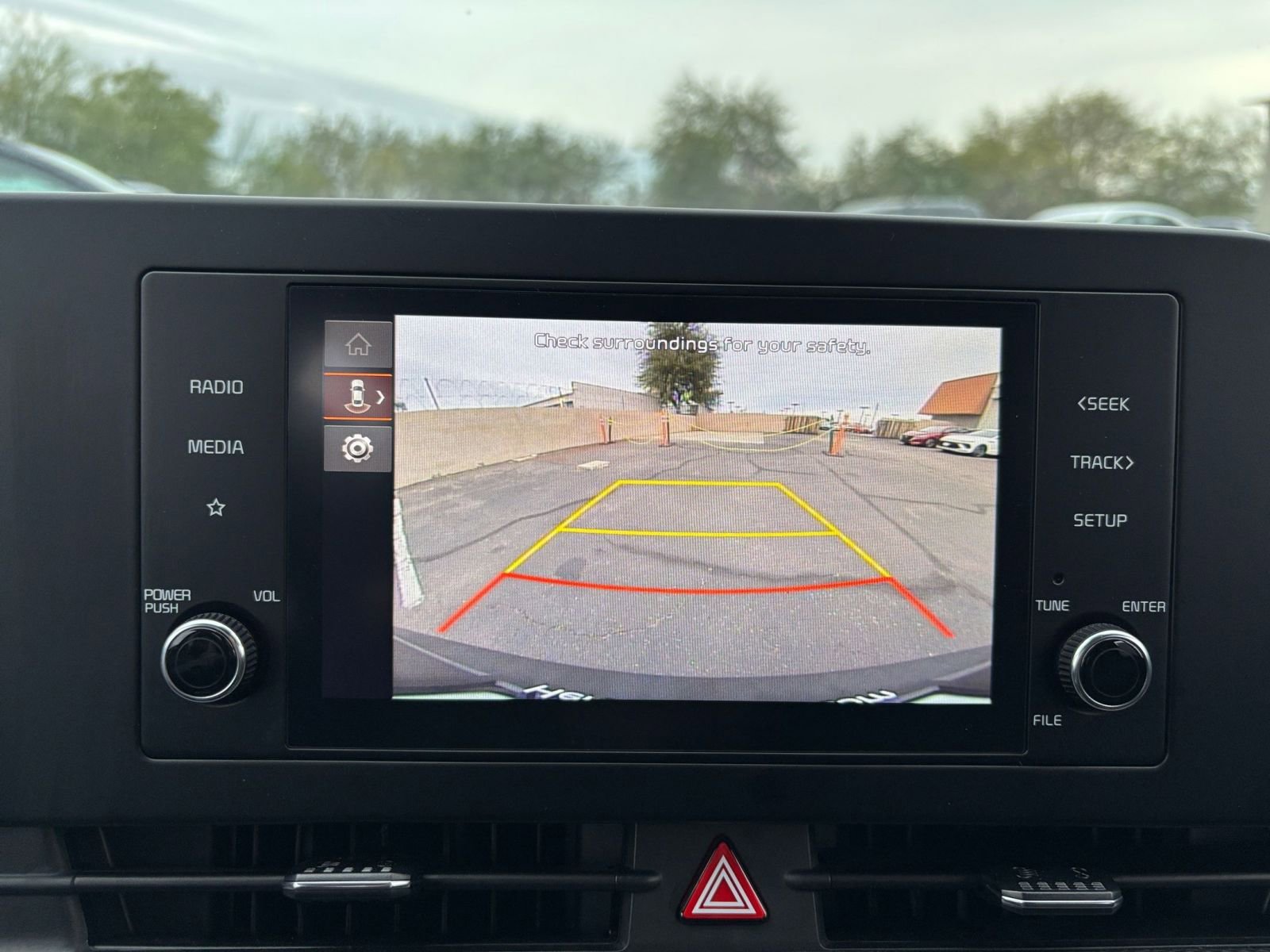 Used 2025 Kia Sportage LX image 17