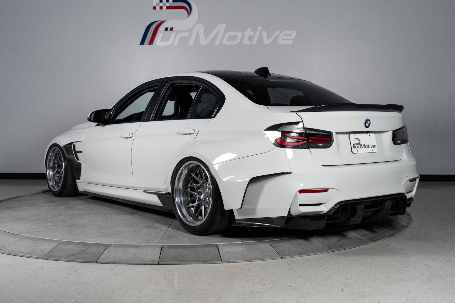 Used 2015 BMW M3 RWD image 11