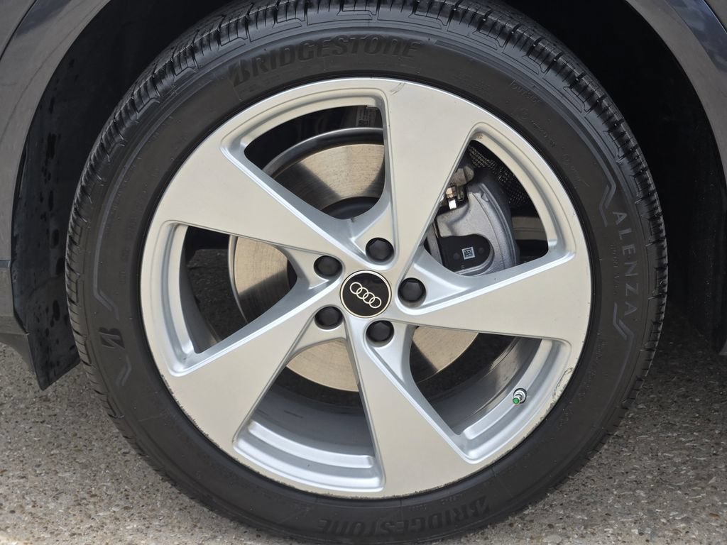 Certified 2025 Audi Q5 Premium Plus AWD/4WD image 16