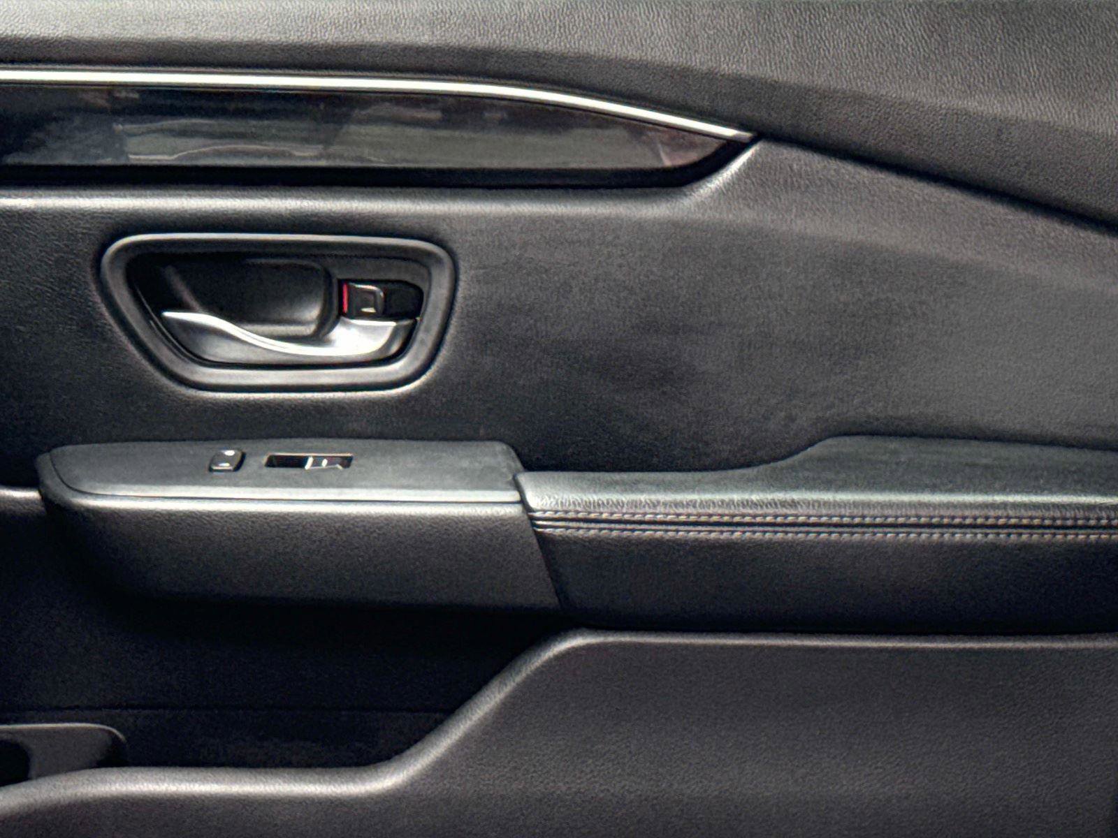Certified 2023 Honda Pilot Touring image 24