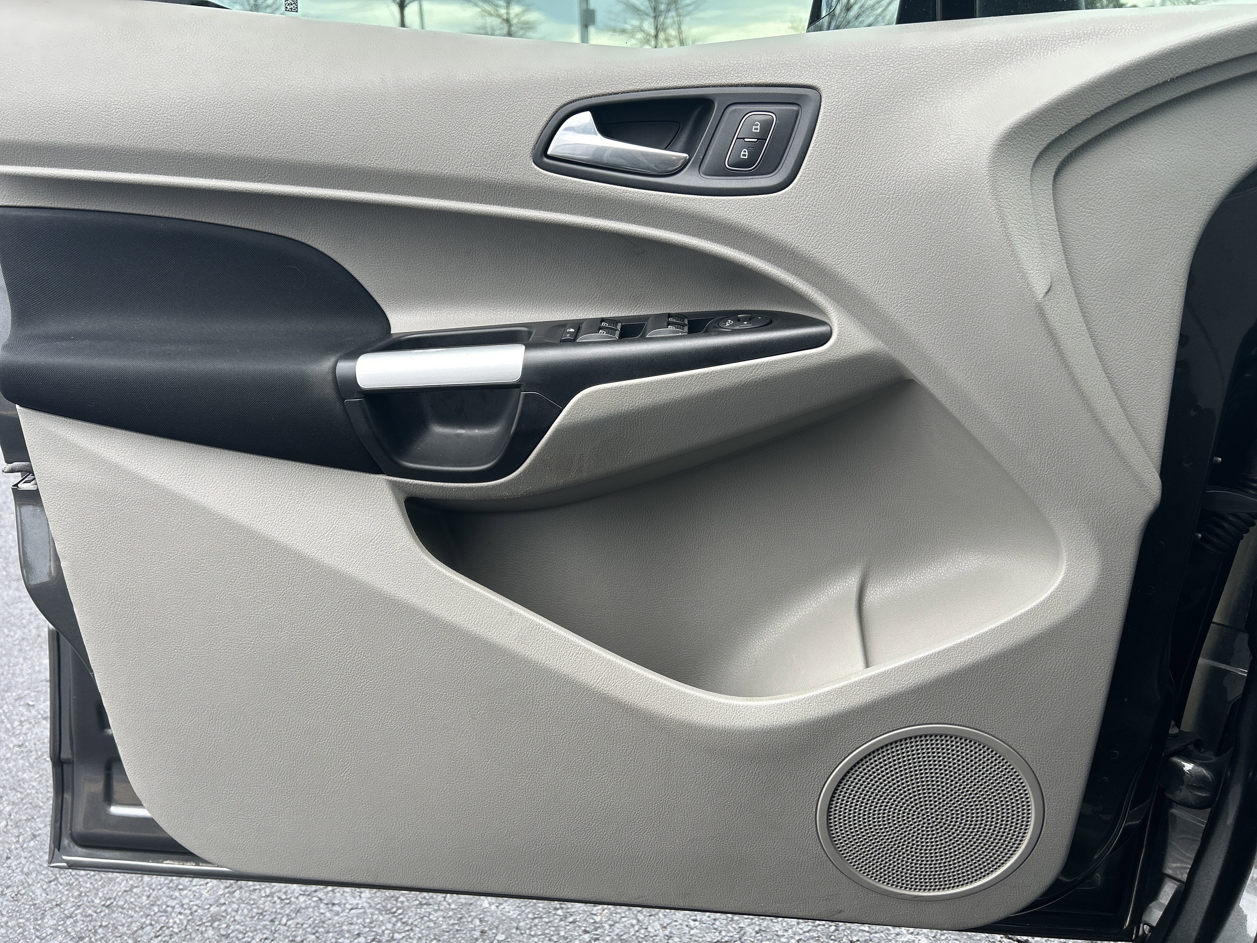 Used 2019 Ford Transit Connect XLT image 22