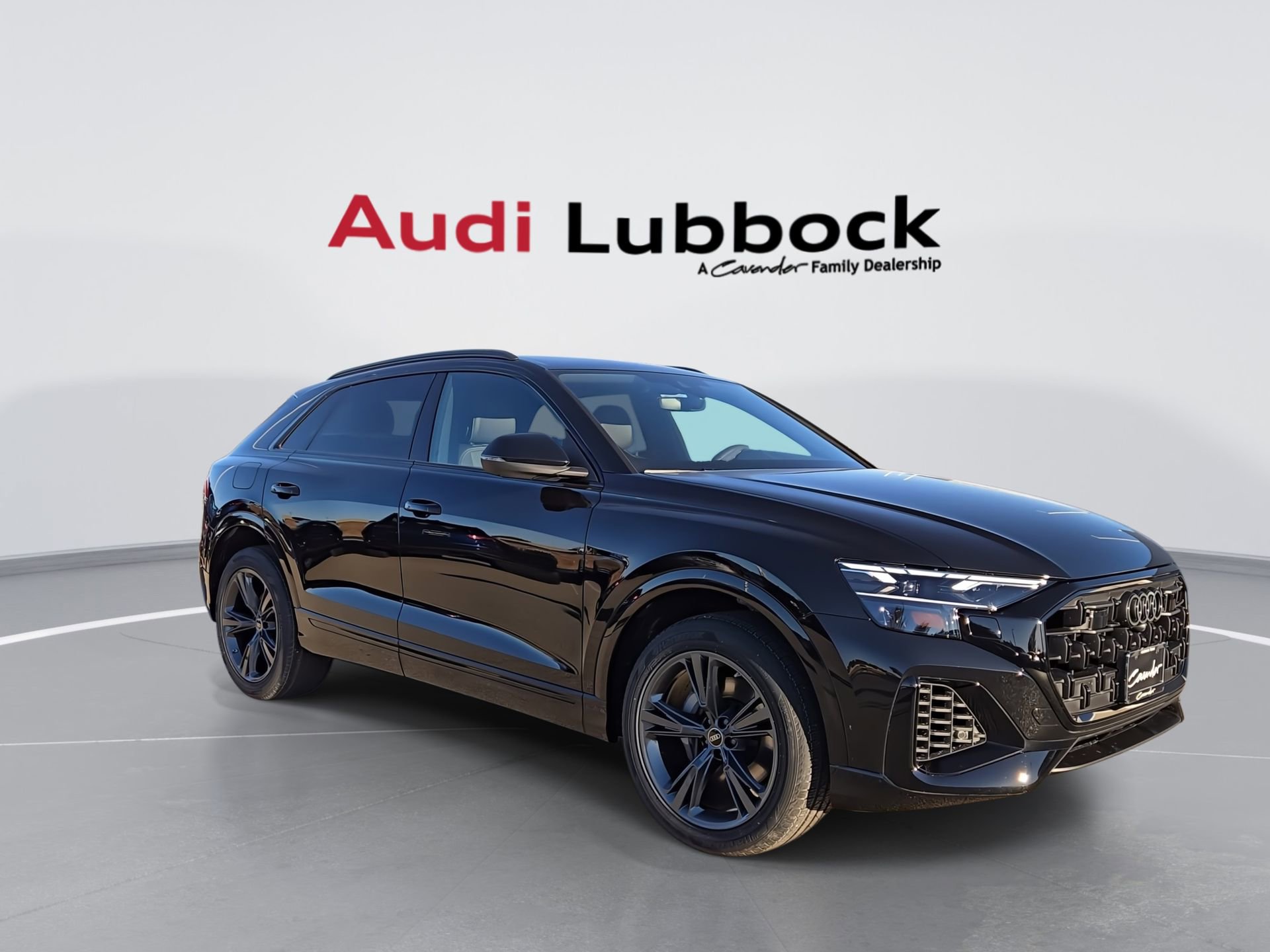 New 2026 Audi Q8 Premium image 2