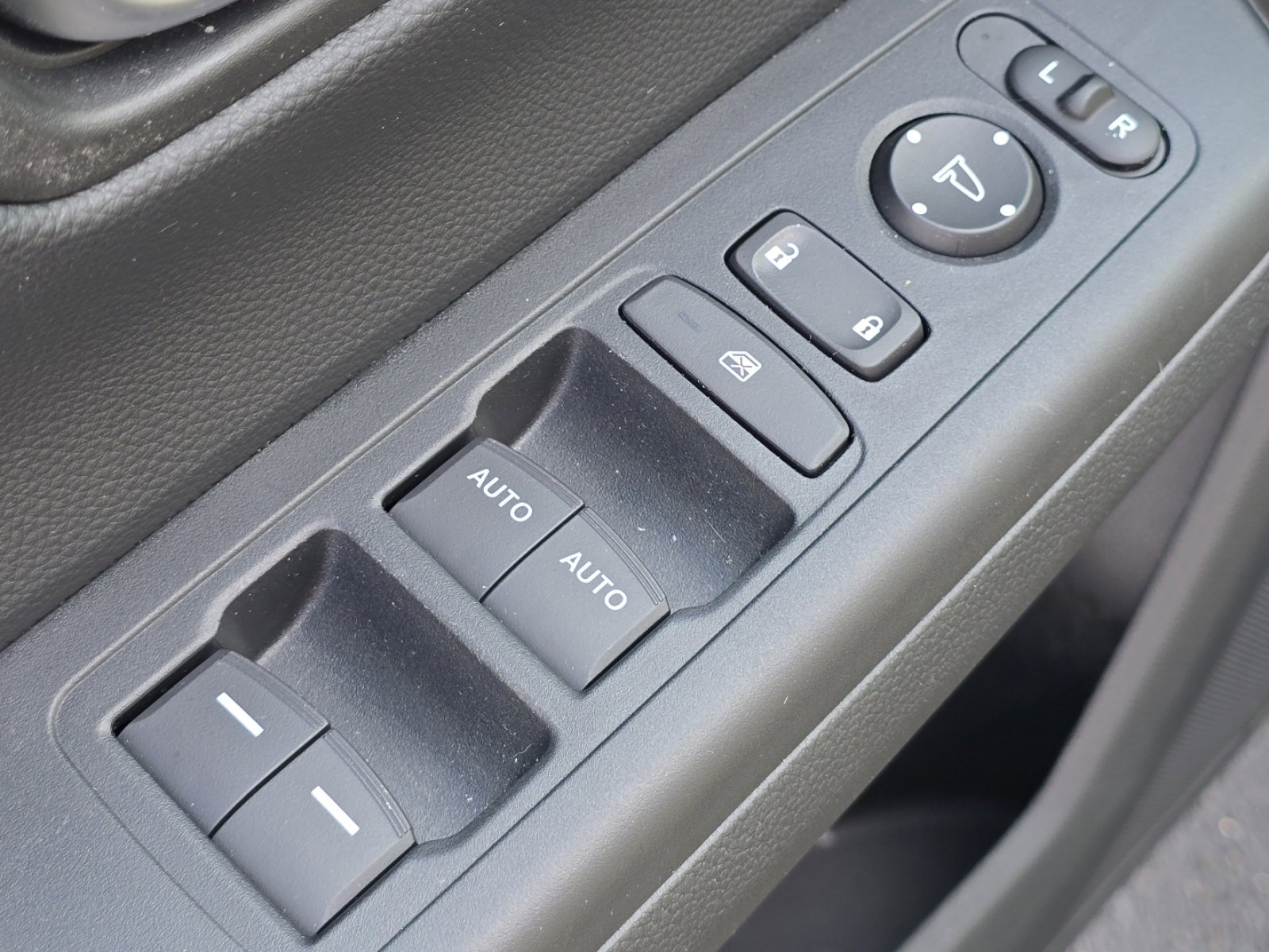 Certified 2024 Honda CR-V EX image 26