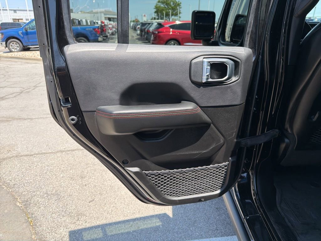 Used 2024 Jeep Wrangler Unlimited Rubicon AWD/4WD image 18