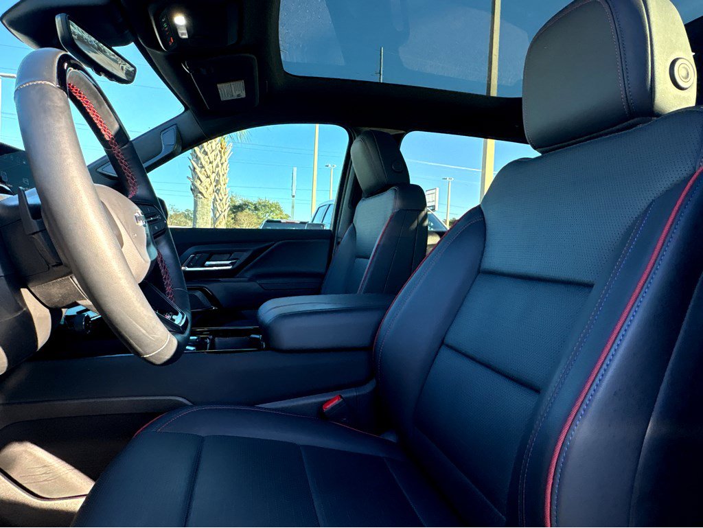 Used 2025 Chevrolet Silverado EV RST image 17