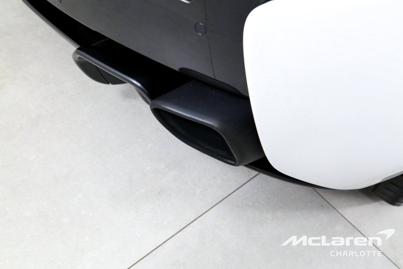 Used 2017 McLaren 570S Coupe RWD image 28