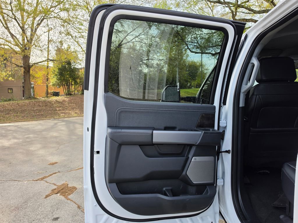 Used 2024 Ford F250 Lariat image 26