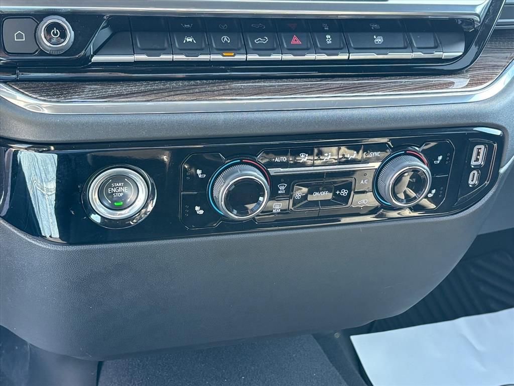 Used 2023 Chevrolet Silverado 1500 LT image 18