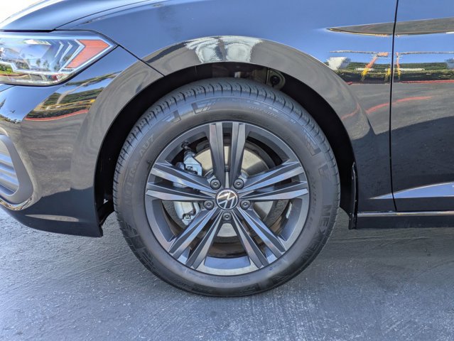 Certified 2023 Volkswagen Jetta SE w/ Panoramic Sunroof Package FWD image 23