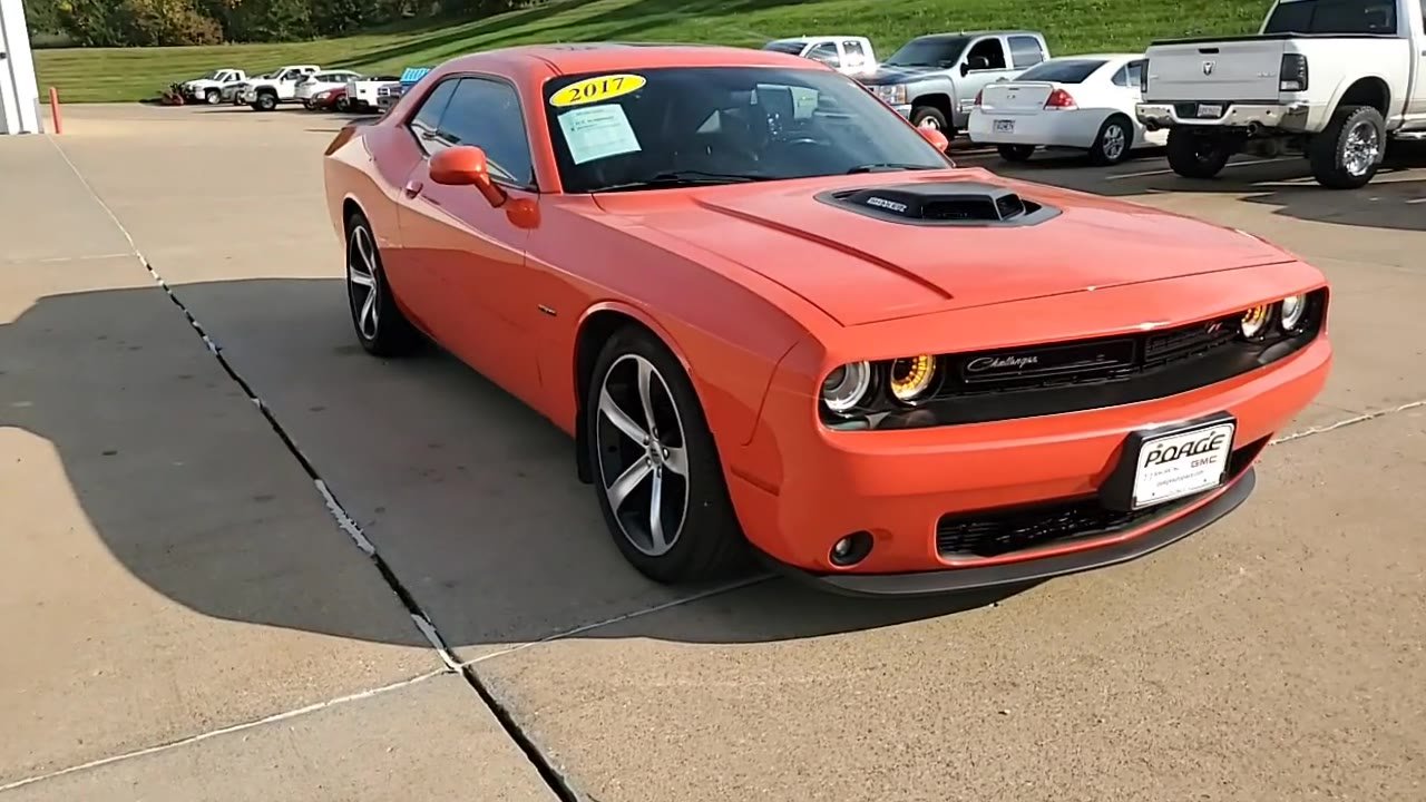 Used 2017 Dodge Challenger R/T Plus RWD image 2