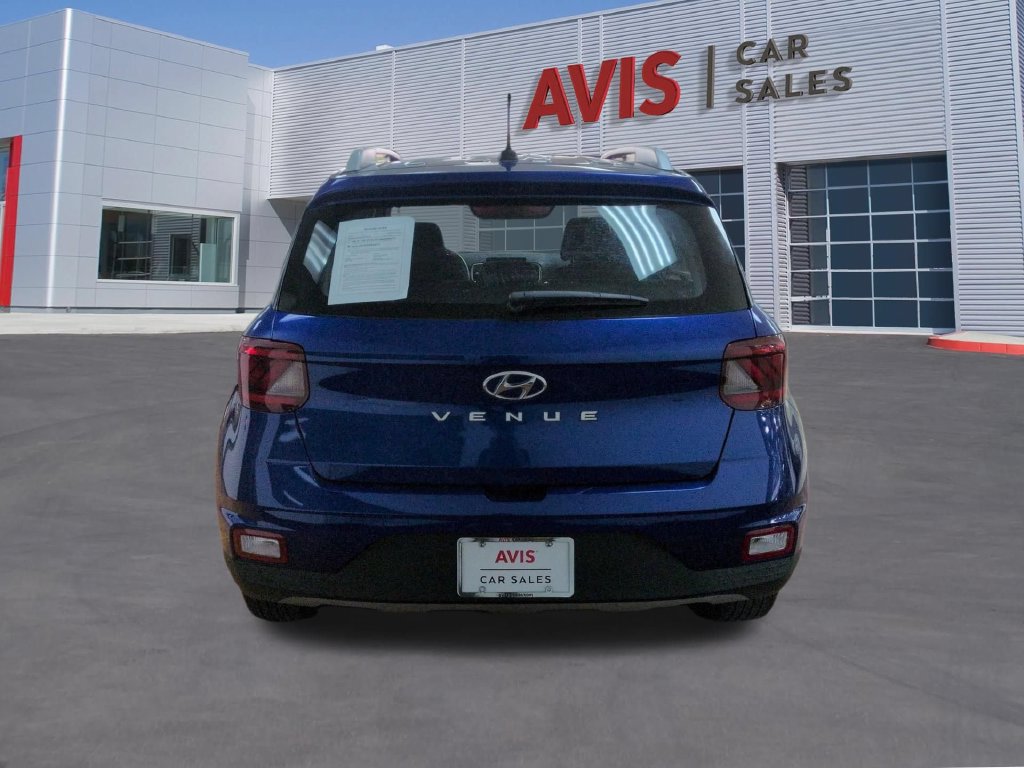 Used 2026 Hyundai Venue SEL FWD image 7