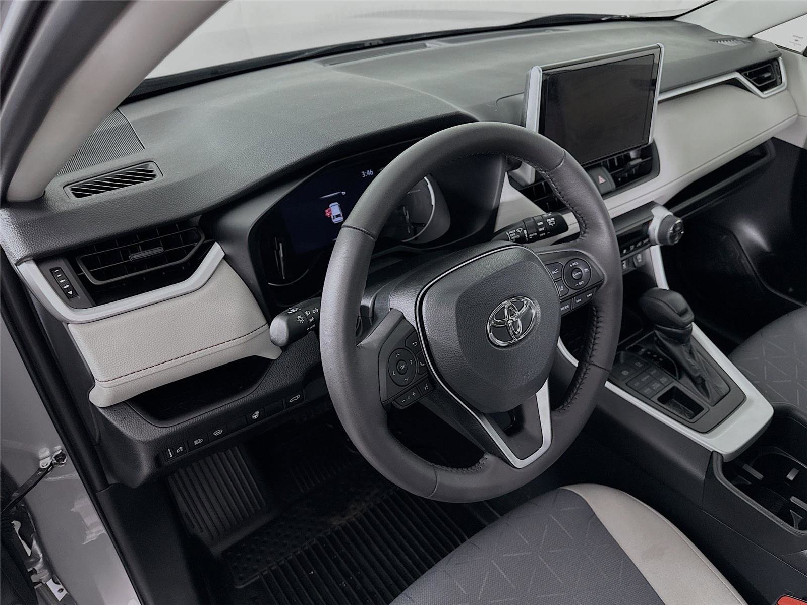 Used 2023 Toyota RAV4 XLE w/ Convenience Package AWD/4WD image 24