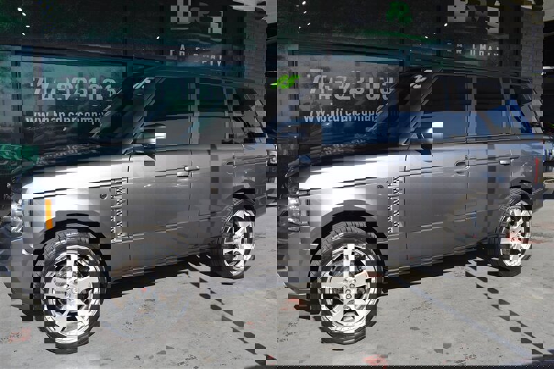 Used 2005 Land Rover Range Rover HSE image 3
