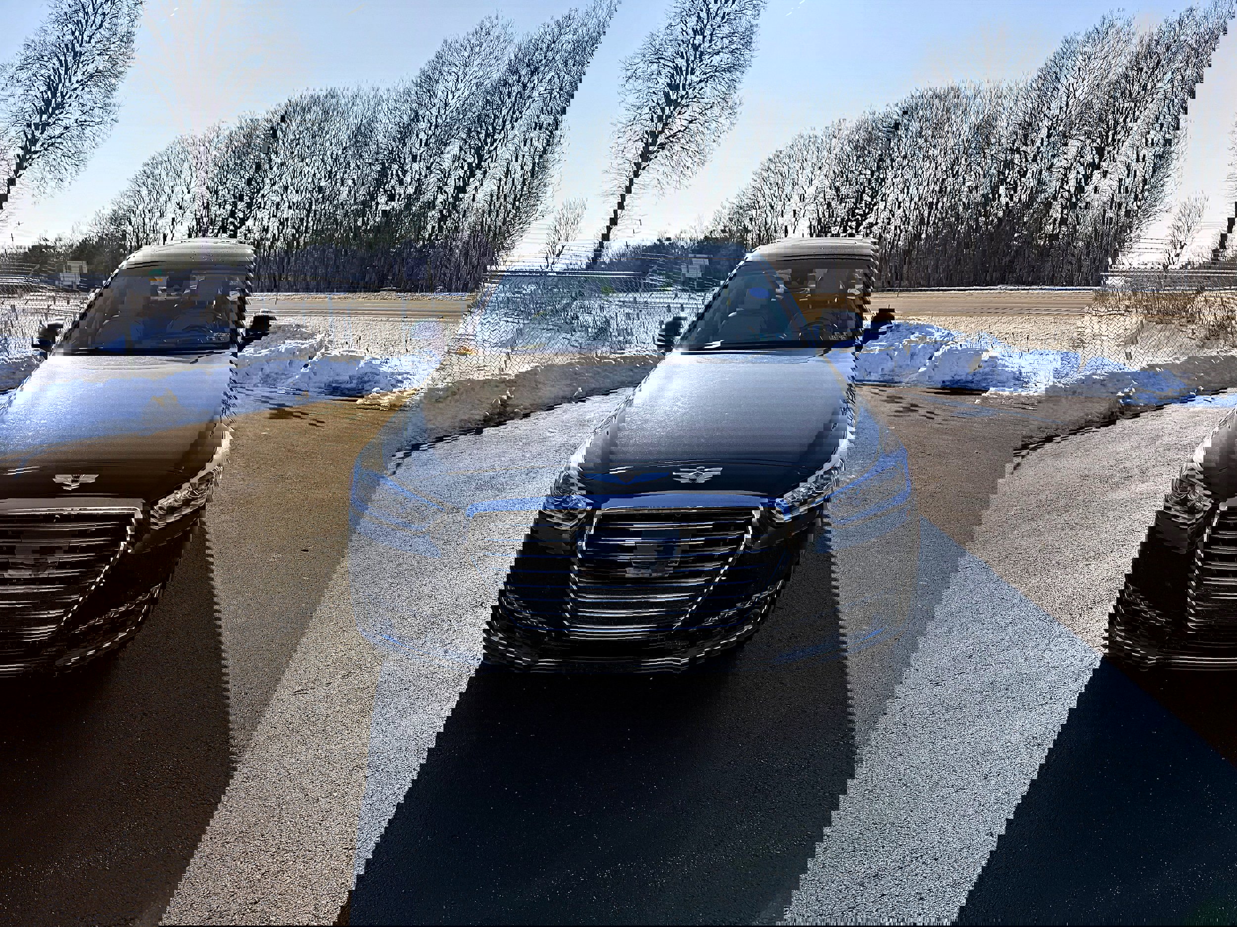 Used 2018 Genesis G90 5.0 Ultimate image 4