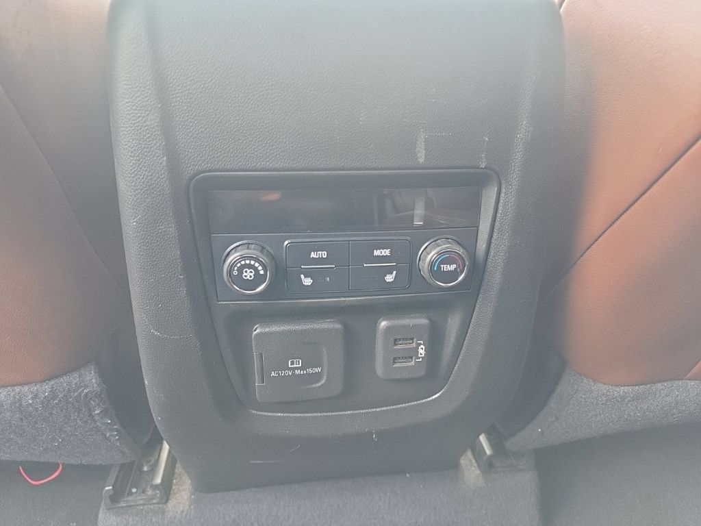 Used 2018 Buick Enclave Avenir w/ Avenir Technology Package AWD/4WD image 29