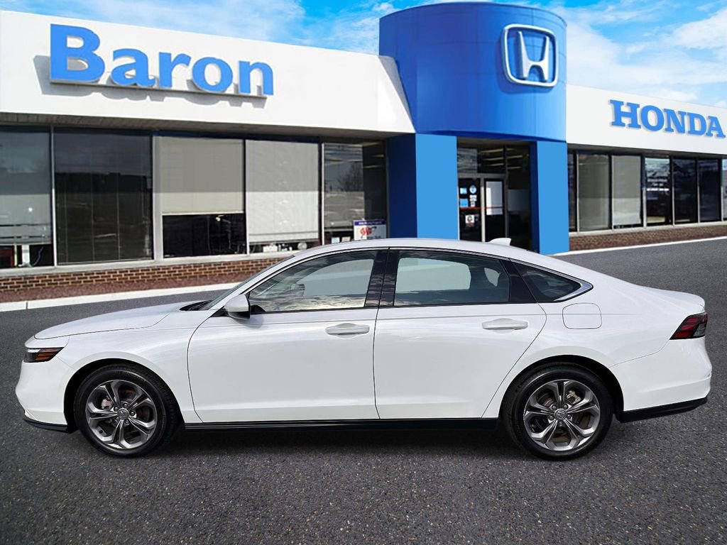 Used 2024 Honda Accord EX image 3