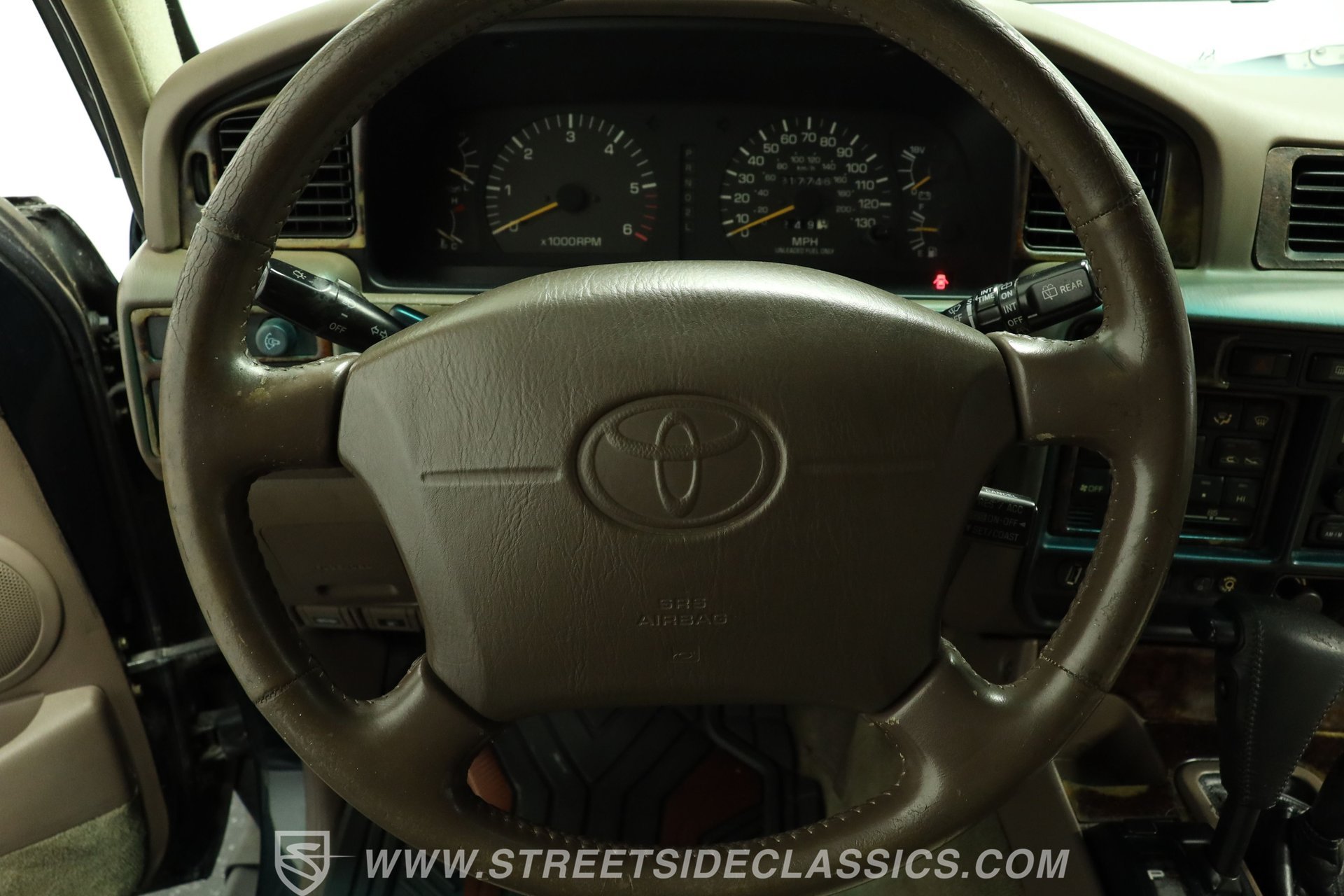 Used 1997 Toyota Land Cruiser w/ Collector's Edition Pkg AWD/4WD image 37
