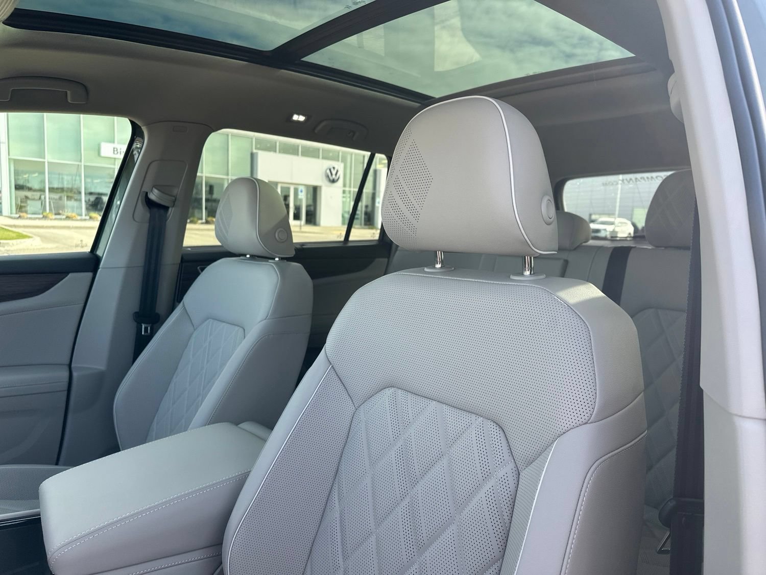 New 2026 Volkswagen Atlas SEL Premium R-Line AWD/4WD image 12