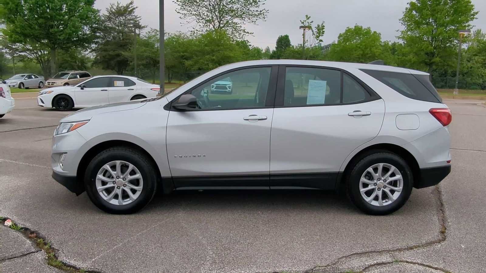 Used 2020 Chevrolet Equinox LS image 5