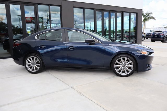 Certified 2020 MAZDA MAZDA3 AWD Sedan w/ Select Package image 2