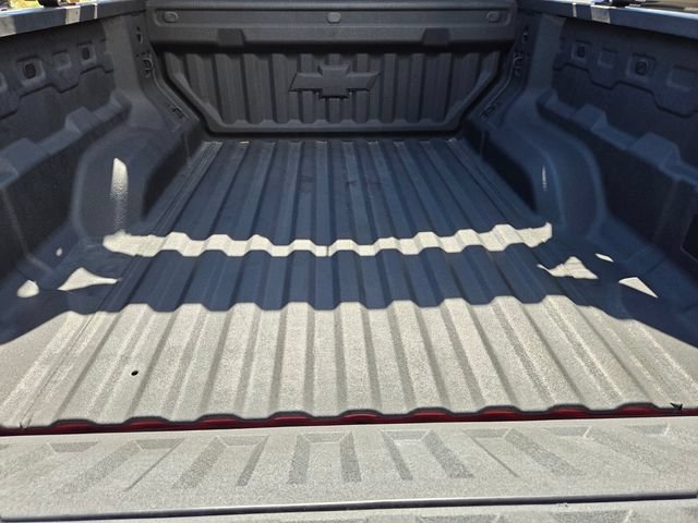 Certified 2025 Chevrolet Colorado Trail Boss w/ Midnight Edition AWD/4WD image 13