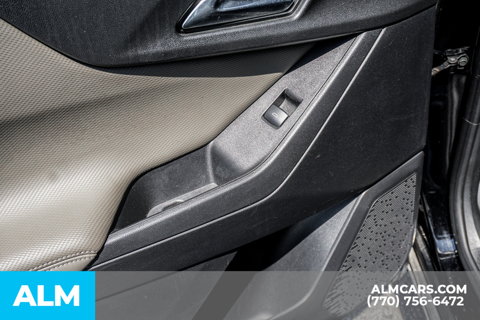 Used 2025 Chevrolet Equinox LT w/ Convenience Package II FWD image 53