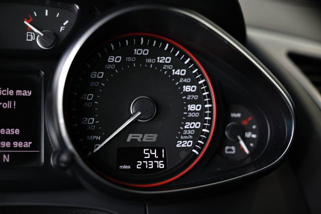 Used 2011 Audi R8 V10 AWD/4WD image 36