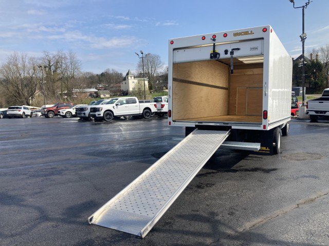 New 2027 Ford E-350 and Econoline 350 Super Duty w/ Power Equipment Group image 9
