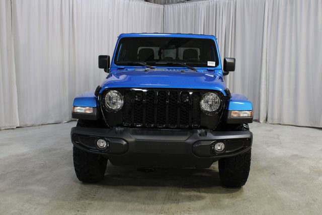 Used 2021 Jeep Gladiator Willys AWD/4WD image 34