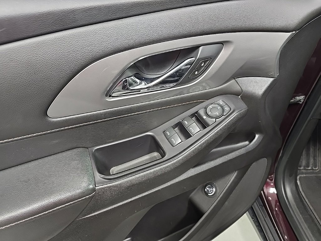 Used 2019 Chevrolet Traverse LT AWD/4WD image 14