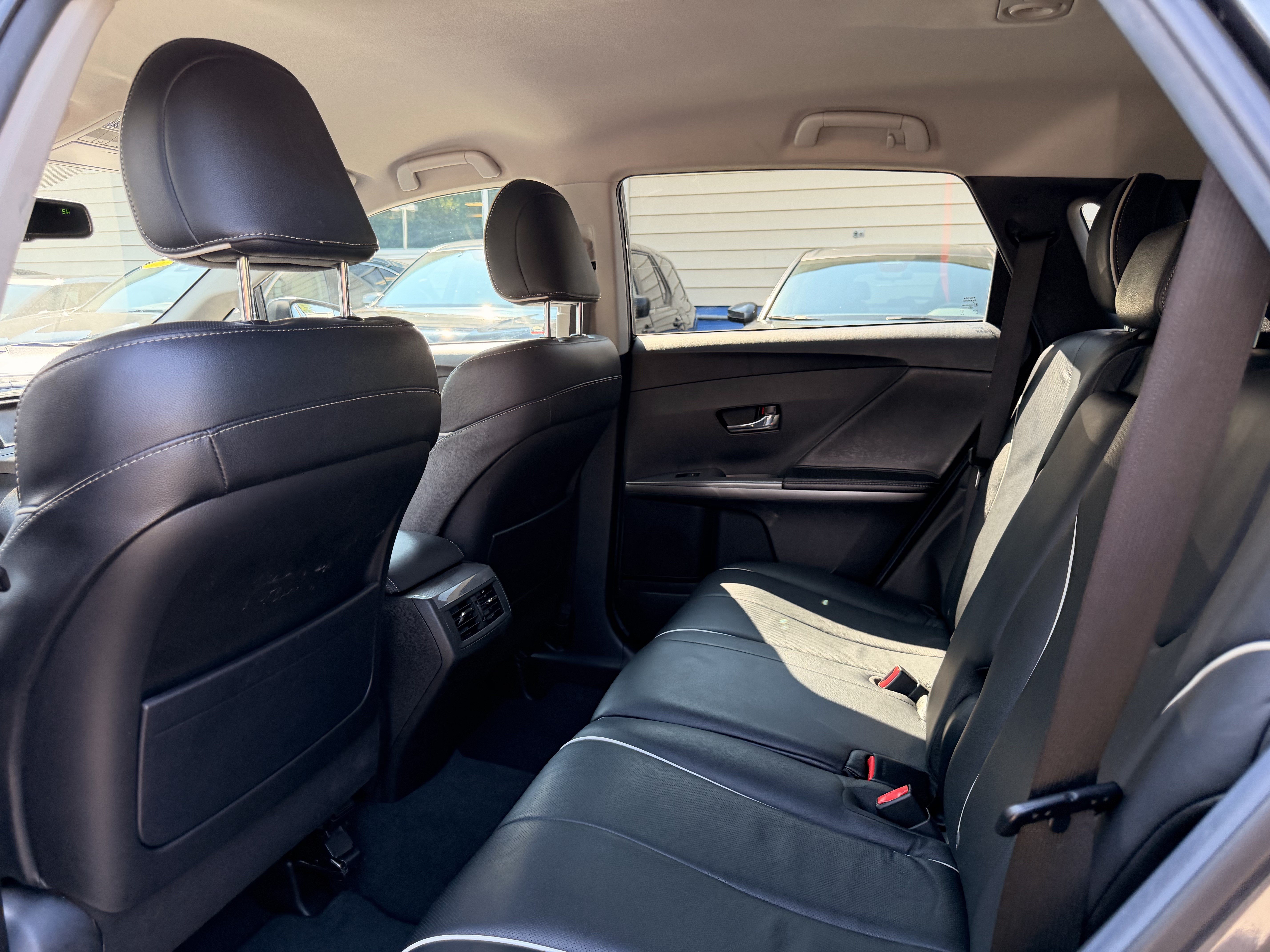 Used 2013 Toyota Venza XLE FWD image 26