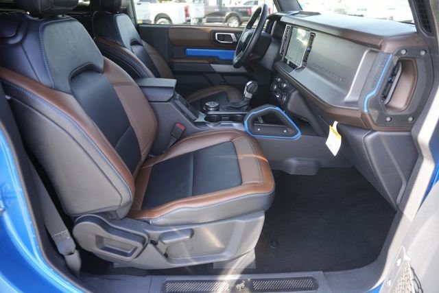 Used 2023 Ford Bronco Outer Banks image 14