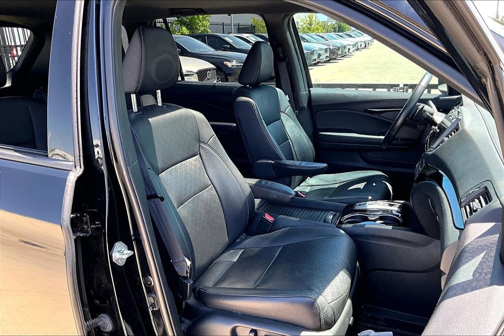 Used 2023 Honda Passport Elite image 9